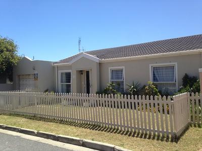 House For Sale in Sun Valley, Cape Town