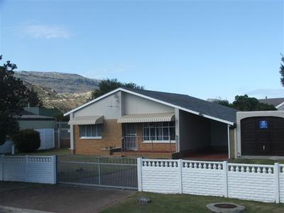 House For Sale in Sun Valley, Cape Town