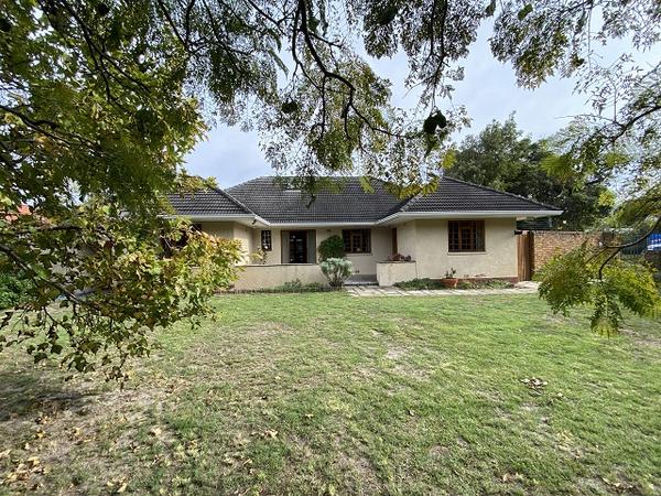 Property For Sale in Bergvliet, Cape Town