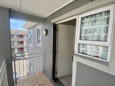 Apartment / Flat For Sale in Muizenberg, Cape Town