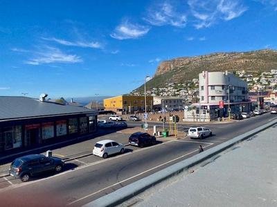 Apartment / Flat For Sale in Fish Hoek, Fish Hoek