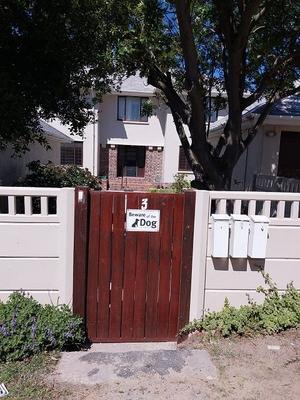 House For Rent in Fish Hoek, Fish Hoek